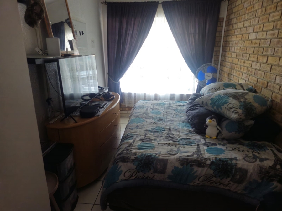 4 Bedroom Property for Sale in Safari Gardens North West